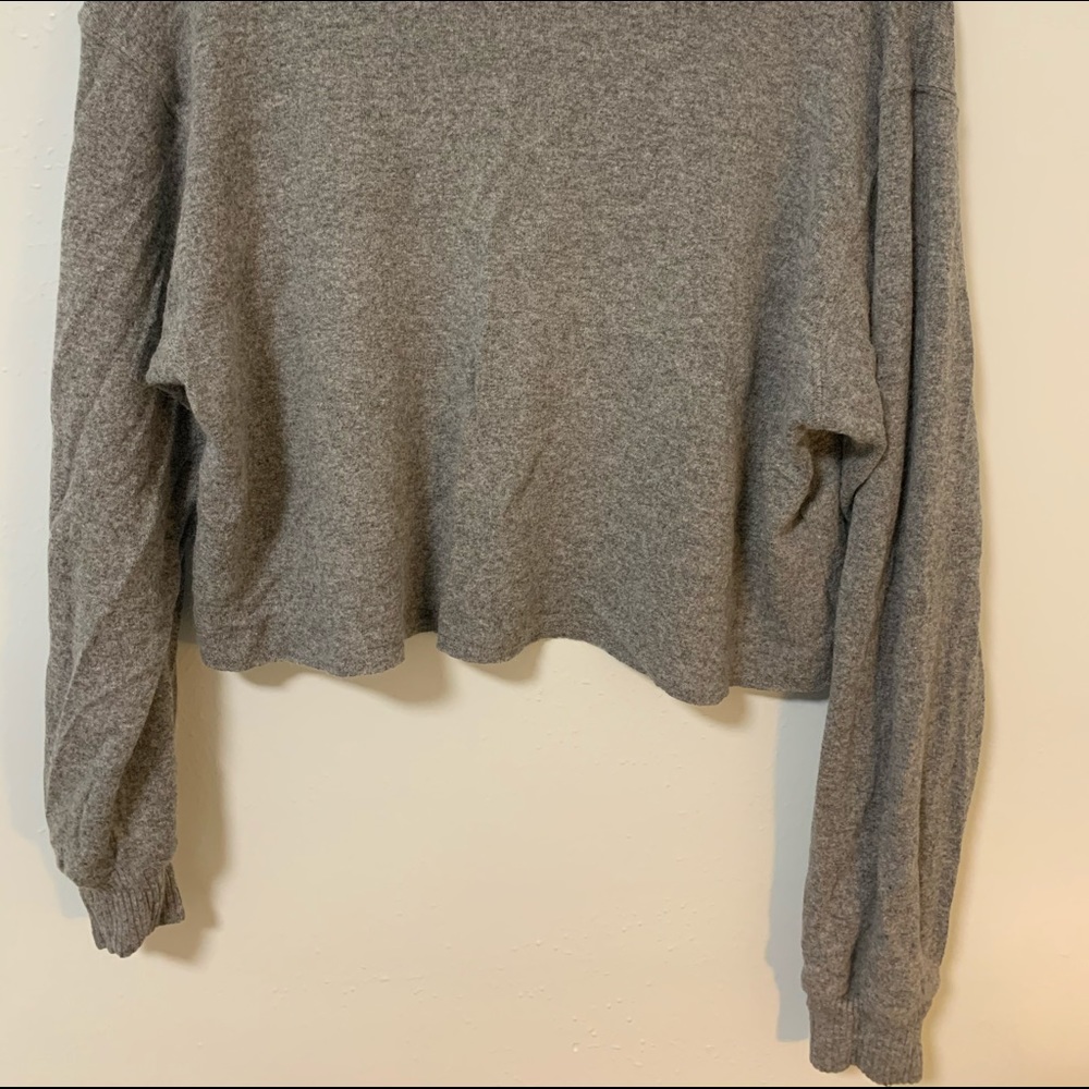 Sweater - Picture 2 of 4